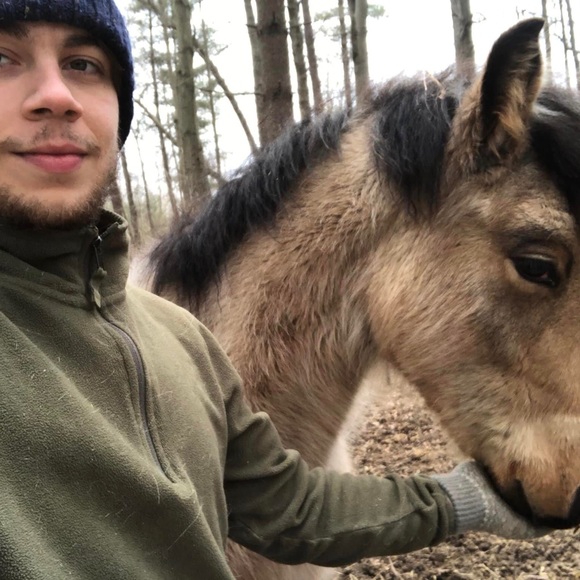 Meet your Posher, Deven - Picture 7 of 8